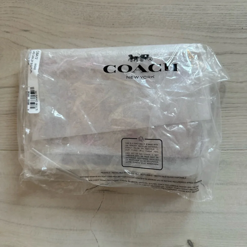 NWT Coach Beige Wristlet with Pink Floral Design - Picture 3 of 3